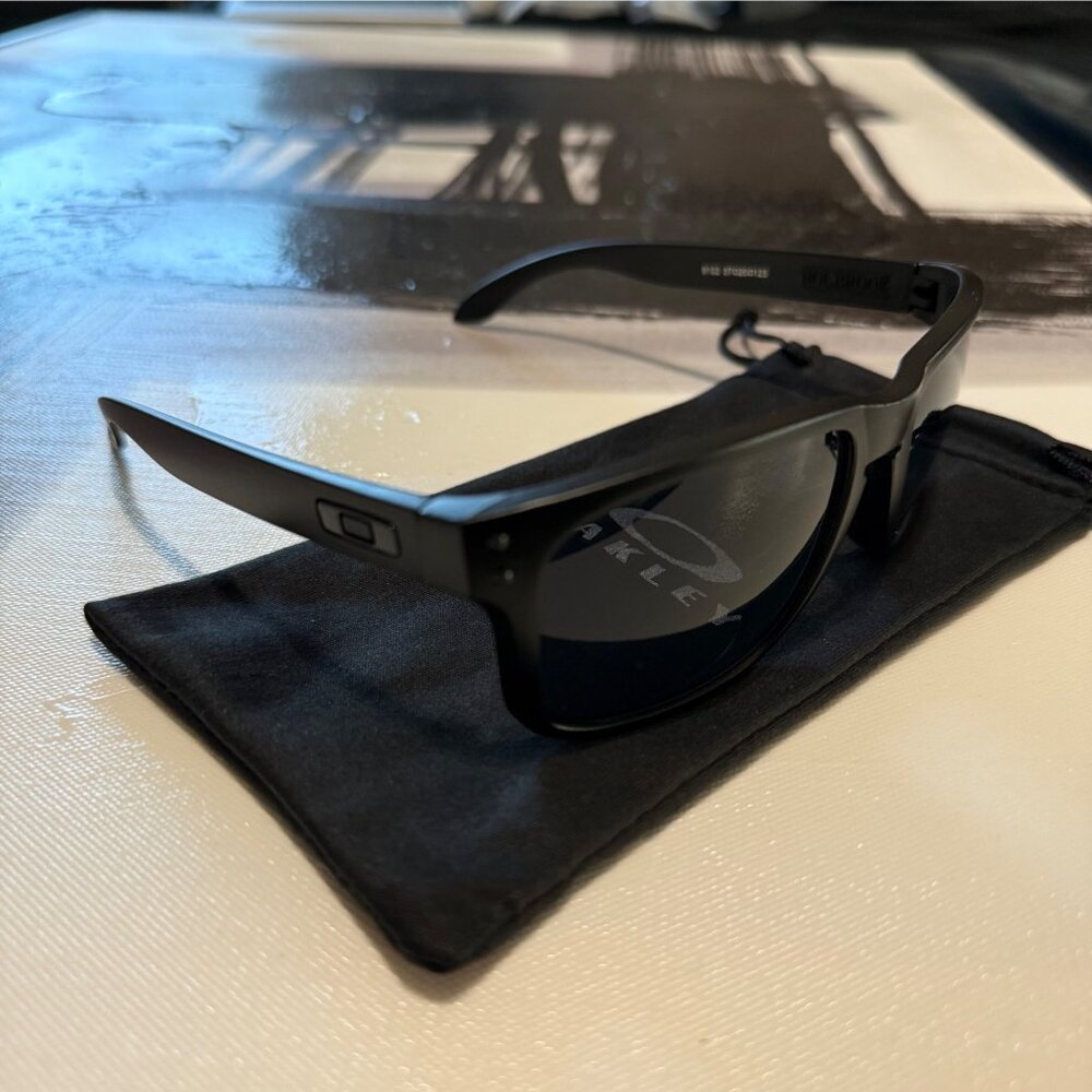 OO9102 Oakley Holbrook Black Matte Frame 9102 - Picture 4 of 11